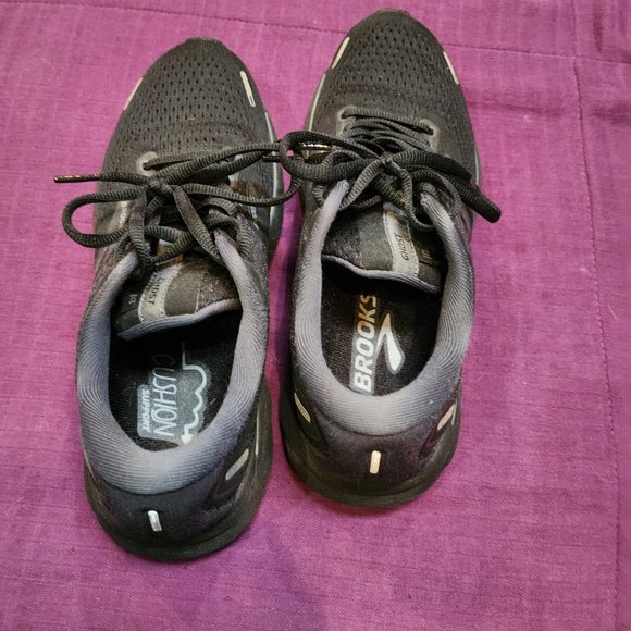 Brooks Ghost 14 women's  - black - size 7M - Picture 4 of 4
